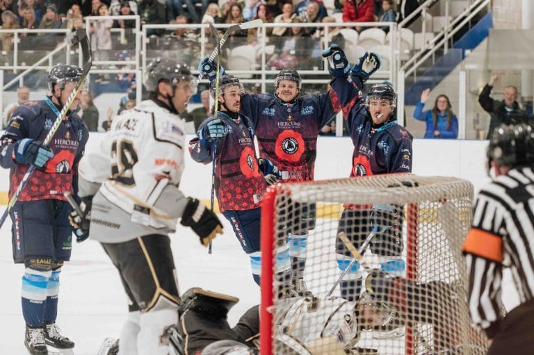 Lightning Blow Gives Sharks A Four Point Weekend