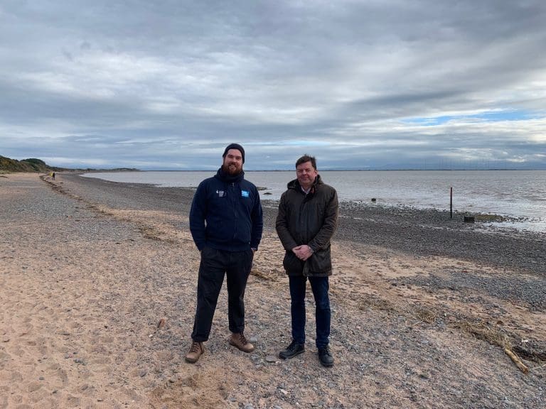 LOCAL MSP VISITS POWFOOT TO LEARN MORE ABOUT SPECIES ON THE EDGE PROJECT