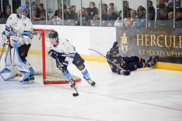 Sharks Lose Out To Raiders