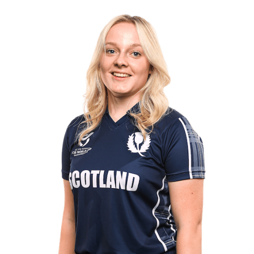 Dumfries cricket star Niamh shines against the Sunrisers in Spain