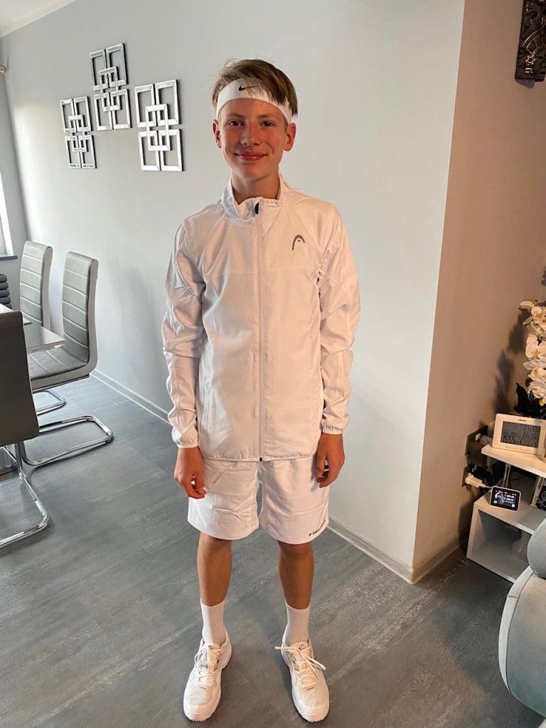 DUMFRIES TEENAGE TENNIS STAR HEADING TO WIMBLEDON