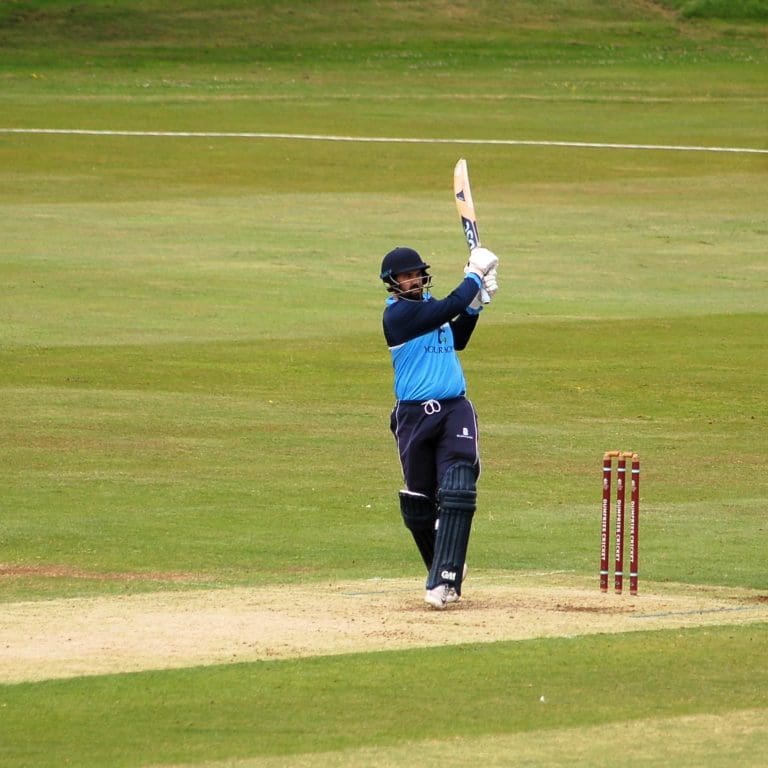 Dumfries extend lead with Greenock win - Cricket News