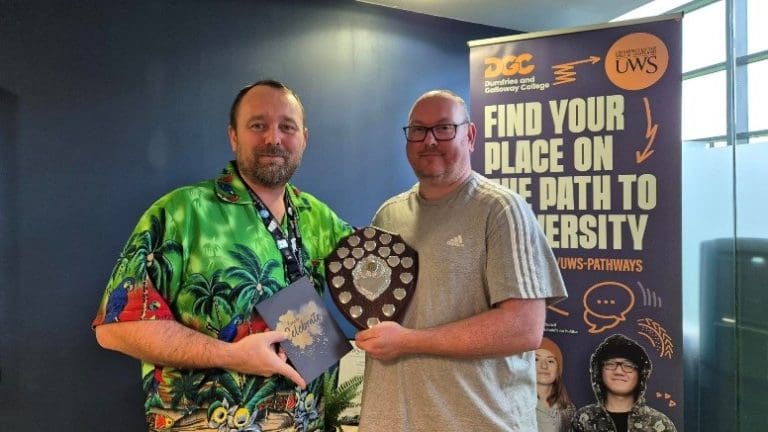 Award-winner Lee is an inspiration to students