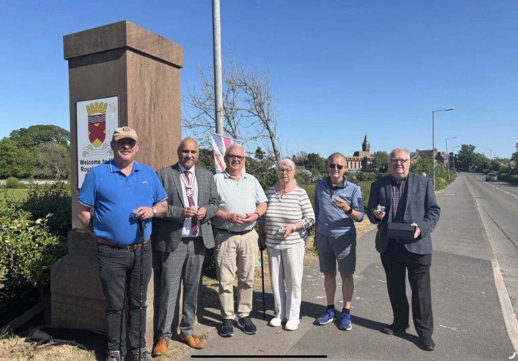 Living VE Day Memorial Created At Annan.
