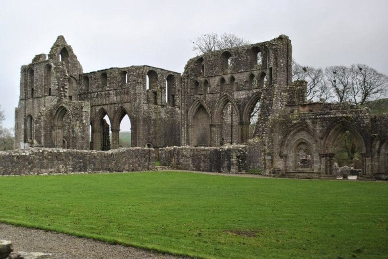 LOCAL MSP MEETS WITH HISTORIC ENVIRONMENT SCOTLAND TO DISCUSS LOCAL SITES CURRENTLY CLOSED TO THE PUBLIC