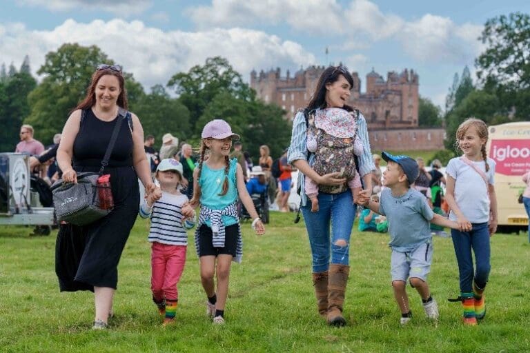 GALLOWAY COUNTRY FAIR RETURNS TO DRUMLANRIG CASTLE FOR A THRILLING WEEKEND OF RURAL FAMILY FUN
