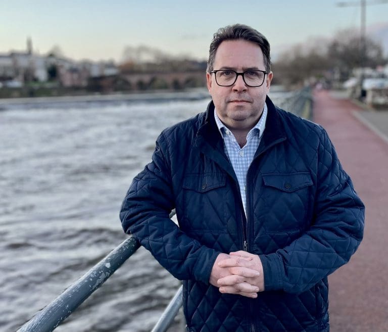 MSP Craig Hoy uses Holyrood debate to  urge rethink on Whitesands flood defence scheme