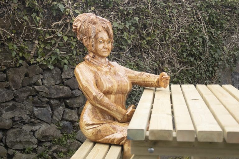 Life-size wooden sculpture tours The Glenkens throughout May