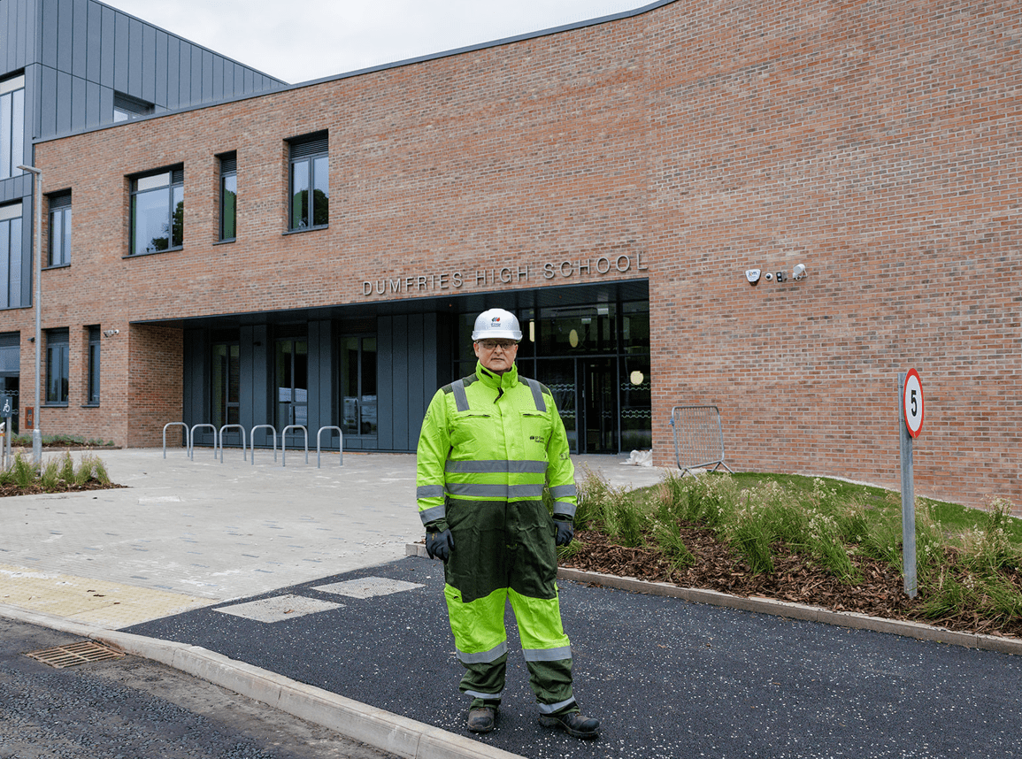 Top marks as SP Energy Networks engineers go back to school to deliver substation for new Dumfries High